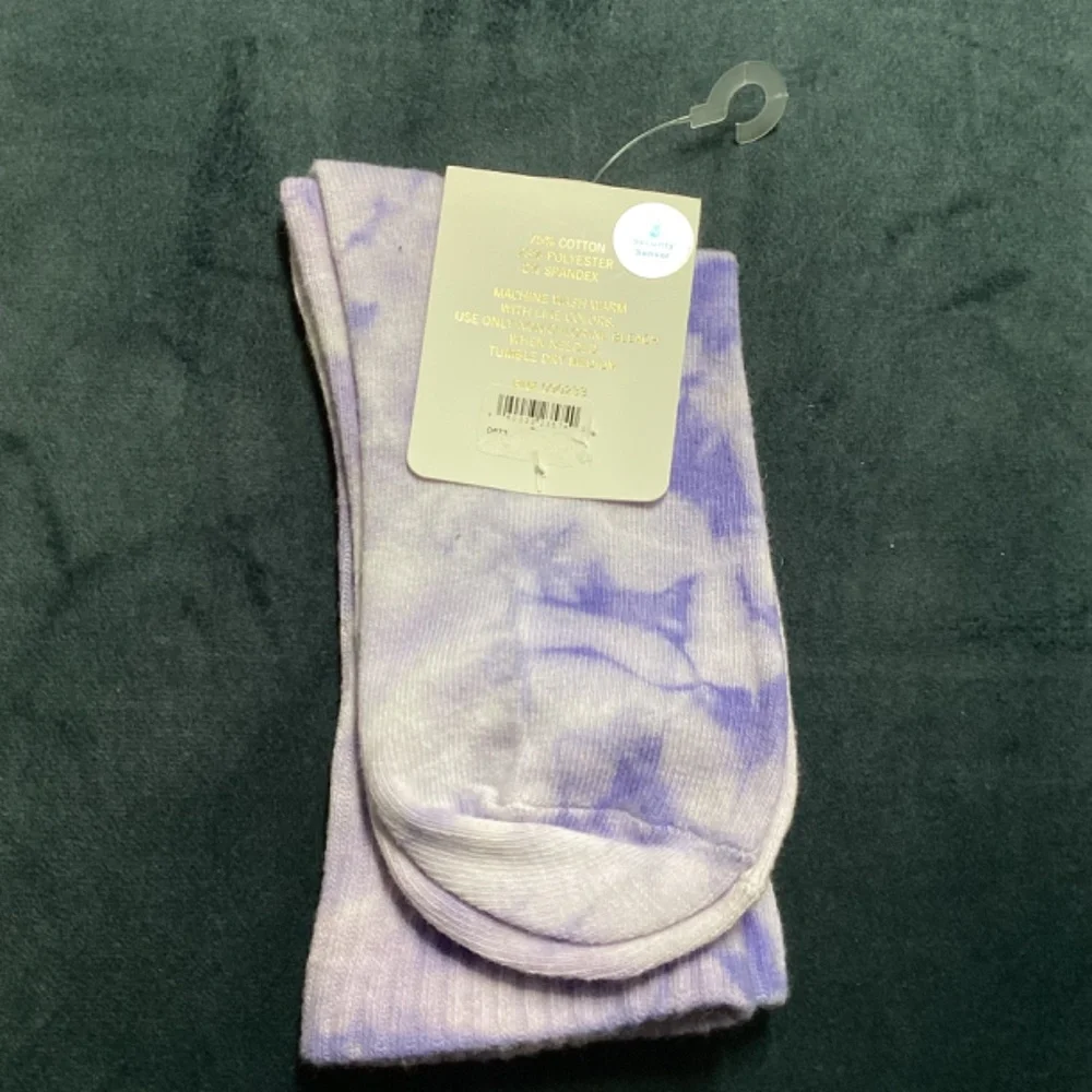 2/$13 LA Hearts Purple Tie Dye Socks
